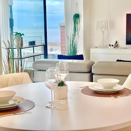 Luxury 210 - Adult Only شقة كوكسيجدي